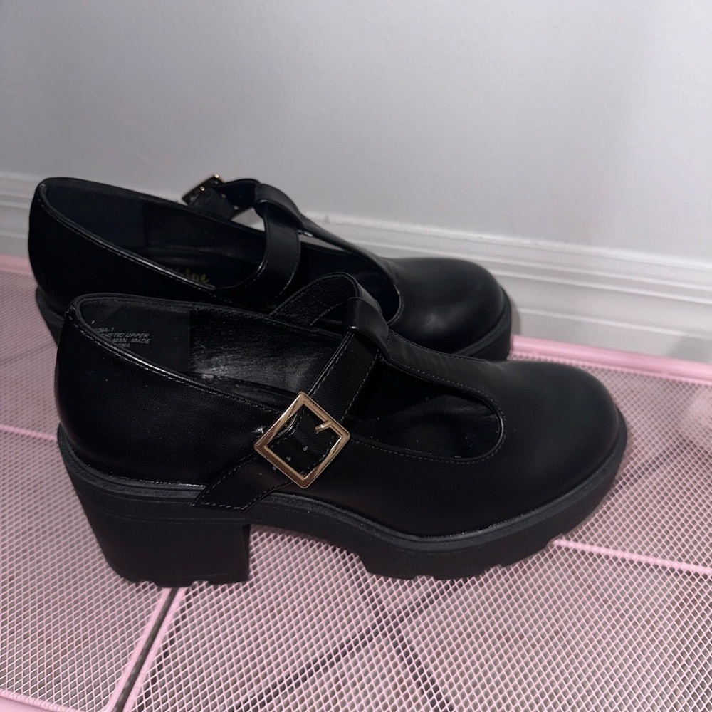 Chase & Chloe Mary Jane Shoes - Picture 3 of 5